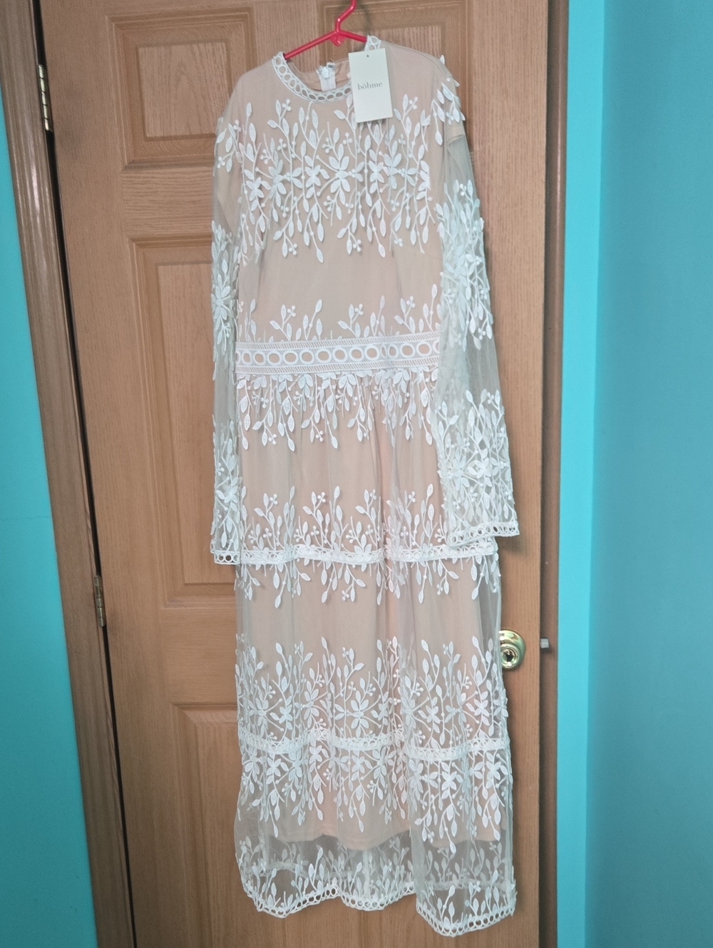 Nwt Bohme Sz M Lace Overlay Long Sleeve Dress - White on Nude Stunning